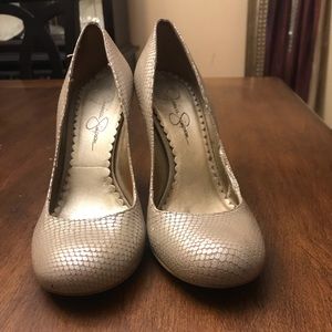 Jessica Simpson heels